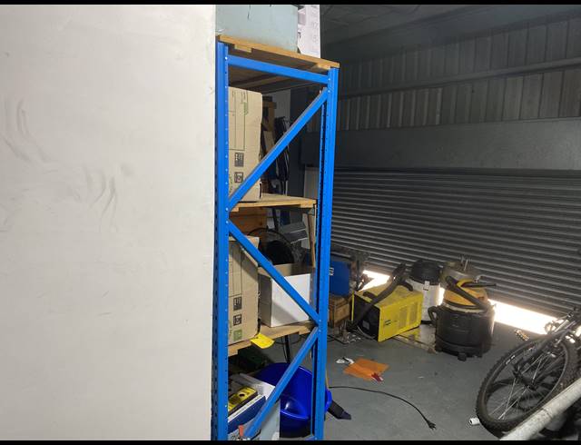 380M² MINI FACTORY FOR SALE IN MAHOGANY RIDGE